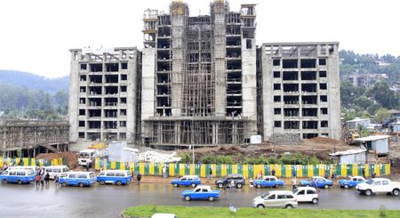 Ethiopia arrests 30 over deadly grenade attack at leader's rally