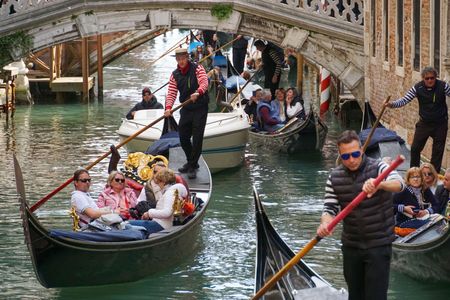 Unesco recommends adding Venice to list of World Heritage sites in danger
