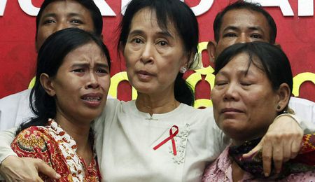 Suu Kyi's Inexperienced Party In Search Of Policies For Myanmar