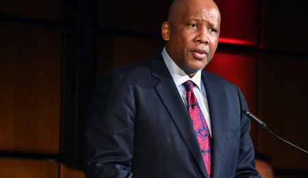 Lesotho: Lindiwe Sisulu to apologise to King Letsie for offence at border