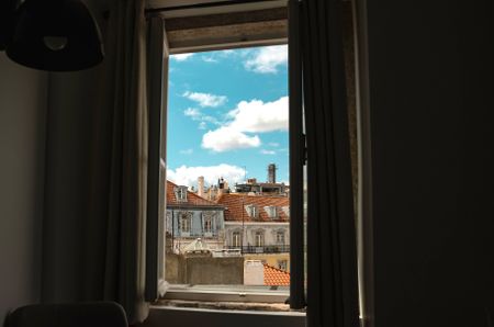 Room travel: go where you like when you like – Nelson Mandela did, in his mind