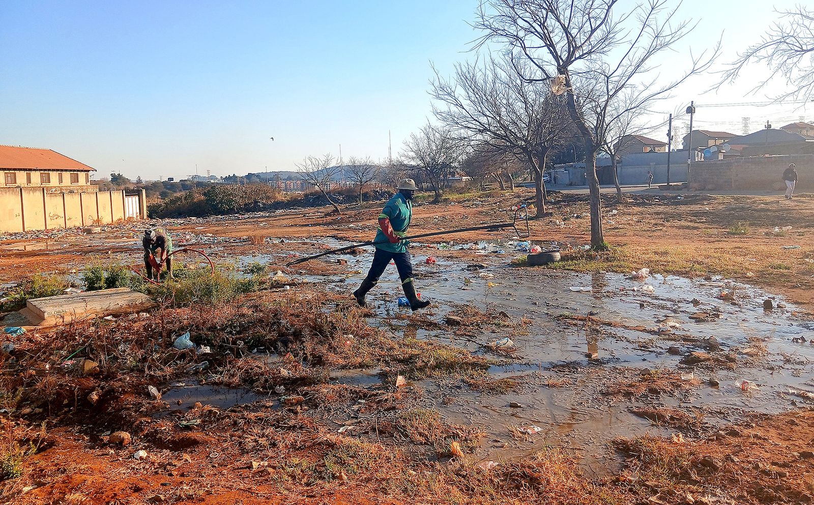 Sewage leaks choke Soweto as infrastructure crumbles