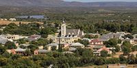 Prieska town, with the Orange River flowing in background. (Photo: Chris Marais)