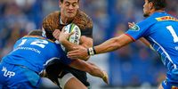 Emiliano Boffelli (C) of Jaguares of Argentina in action against Dan Kriel (L) of Stormers of South Africa during a match corresponding to the 12th Super Rugby date, at the Jose Amalfitani stadium, in Buenos Aires, Argentina, 04 May 2019.  EPA/Juan Ignacio Roncoroni