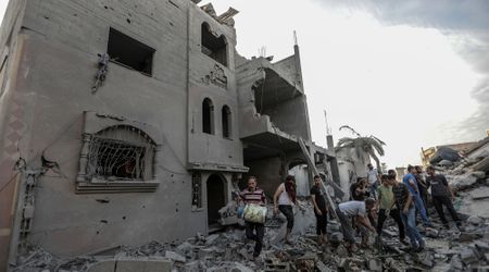 Humanitarian operations in Gaza grinding to a halt - UN; Hezbollah and Israeli troops trade fire
