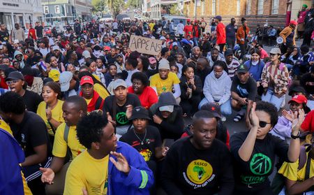 More than 87,000 students could lose their 2024 funding due to NSFAS budget cuts