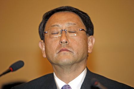 01 March: Akio Toyoda visits China