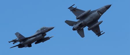 Polish F-16 crashes during airshow rehearsal