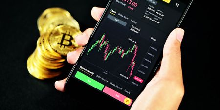 Global tech ‘superbubble’ shows signs of bursting