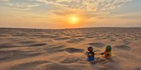 Rex & Arin enjoying sundowners in the desert. Photographer: See_Double_You</p>
<p>P4U_readersubmission_20250418