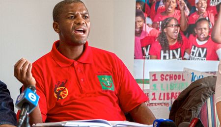 Unions: SANDF discriminating against HIV-positive