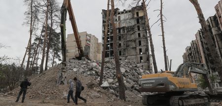 Dozens hurt in Russian cruise missile strikes; Zelensky in talks with Canada’s Trudeau