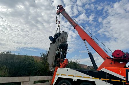 Police recover car of three dead SAPS officers from Hennops River as investigation continues