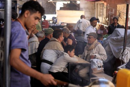 Houthis attack Aden airport as fighting intensifies in Yemen