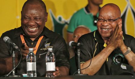 Cyril takes the wheel: Deputy President becomes firefighter-in-chief