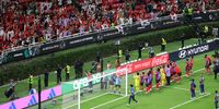 World Cup-Tepid sales