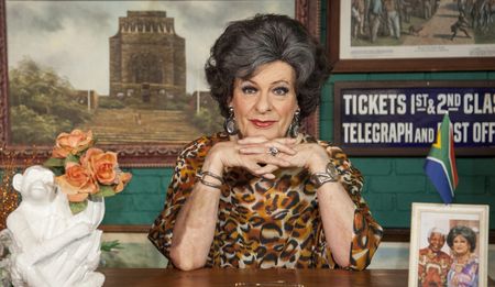 Video: Evita's Free Speech, Ep.69 – Evita puts bad news where it belongs and pulls the chain