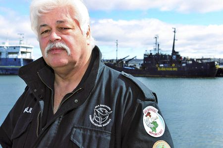 30 April: Japan issues arrest warrant against head of anti-whaling group