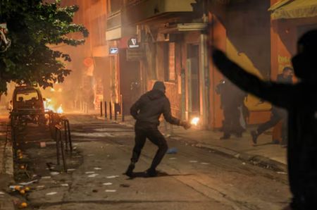 Police attacked as Northern Irish violence spreads to another town