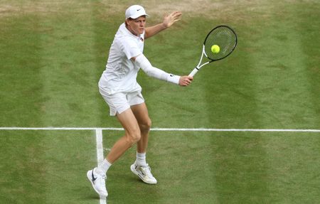 The optics of Jannik Sinner reappointing the fitness trainer he fired after doping scandal are not good