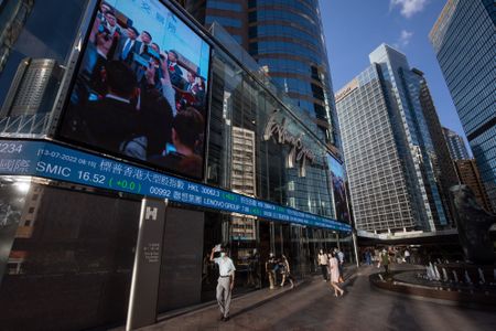 Dollar rallies, stocks drop in rocky start to week: markets wrap