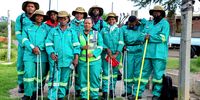 The Gauteng Green Army in Moroka, Soweto, is an initiative by the Gauteng Department of Agriculture, Rural Development and the Environment to keep township spaces clean, while also boosting gardens in the areas. (Photo: Sandile Nkomo / GDARDE)