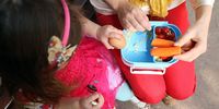How to model good eating and body image habits for your kids