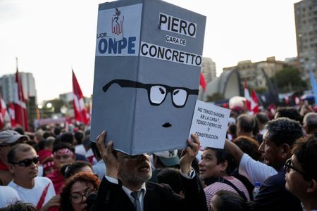 Peru election chief resigns as vote count drags on