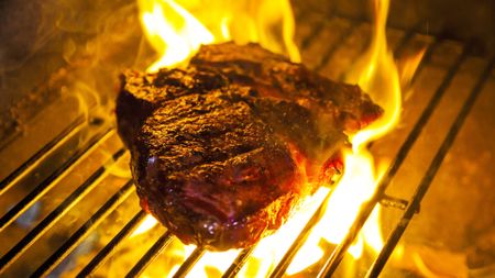 Steak seared in reverse gear