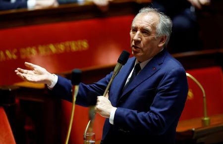 French PM hopes to have budget ready by mid-February