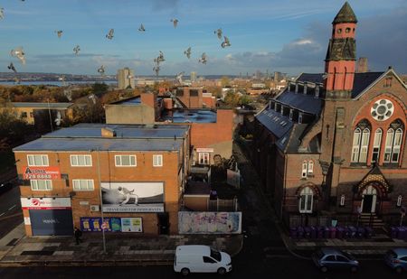 Starmer condemns Jim Ratcliffe's comments claiming UK 'colonised by immigrants'
