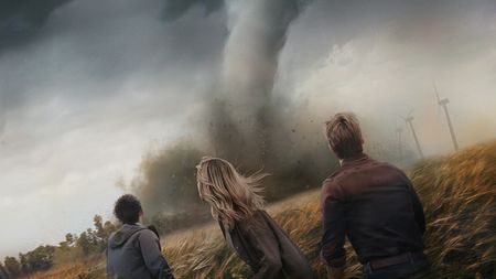 Twisters — an enjoyable blowback popcorn flick