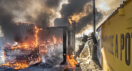 Western Cape taxi strike marked by ‘cowardly attacks’ on buses as commuters left stranded