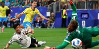World Cup-Paraguay Brazil