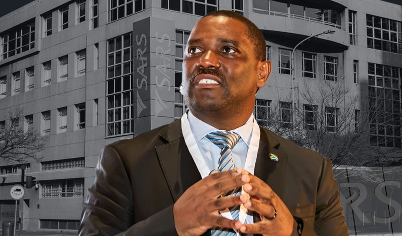 Ramaphosa picks ‘steady hand’ Ngobani Johnstone Makhubu as new SARS boss
