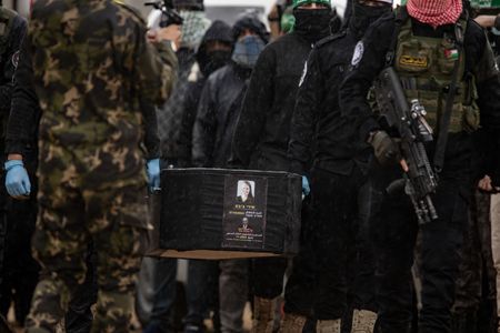 Mediators agree swap of Palestinian prisoners for Israeli hostages' bodies, source says