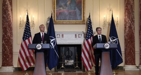 US missile systems will require three weeks of training; Hungary hinders sixth sanctions package
