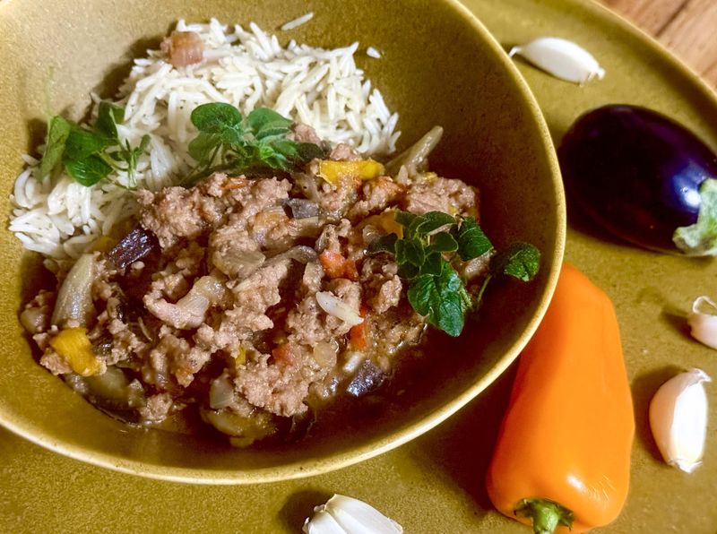 A savoury mince variation with sweet peppers and baby aubergines
