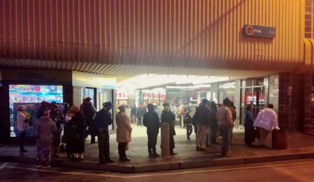 GroundUp: Social grant beneficiaries happy after cancelling ‘green cards’