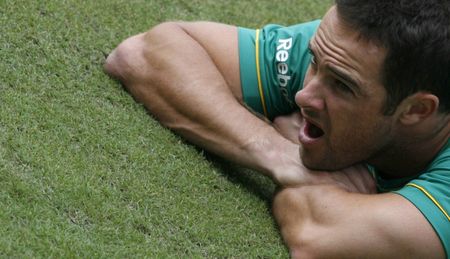 Cricket: Hey Boucher, please stop De Kock up