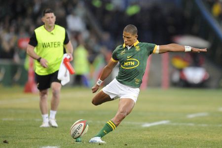 Manie Libbok is an excellent rugby player, but can Boks keep excusing his goal-kicking flaws?