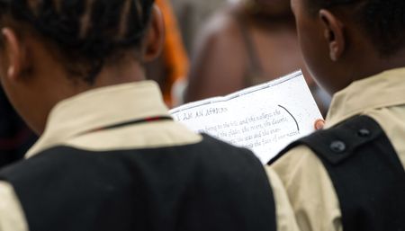 US twelfth-graders had lowest reading performance in three decades, report shows