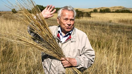 AK-47 Designer, Mikhail Kalashnikov, dead at 94