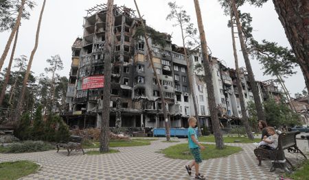 Russian oil halted on central European pipeline; explosions rock Crimean air base