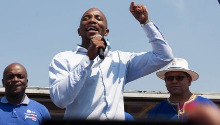 Report: Day after unsuccessful impeachment vote, the DA heads for Soweto