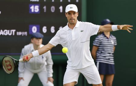 Spaniard Bautista Agut latest to pull out of Wimbledon due to Covid-19
