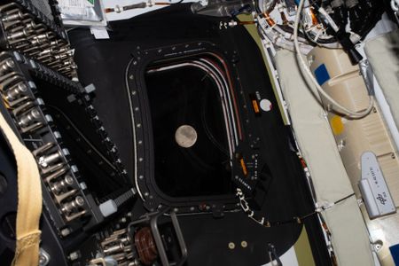 Artemis II moon crew breaks Cold War-era spaceflight distance record