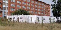 The abandoned R208 million ABT ICU hospital with the old Kopanong Hospital, Johannesburg, in the background.<br>(Photo: Cllr Daddy Mollo)