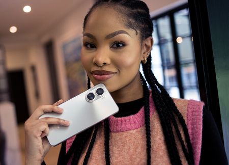 Make the HUAWEI nova 10 SE (256GB) your next phone this year