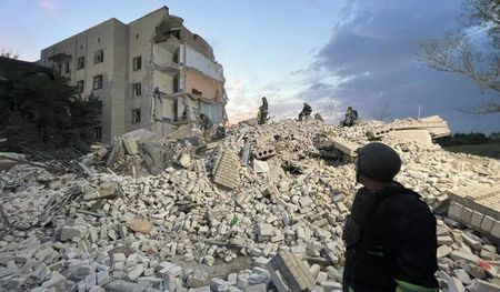 Multiple deaths in Donetsk apartment bombing; repaired Nord Stream turbines head back to Germany